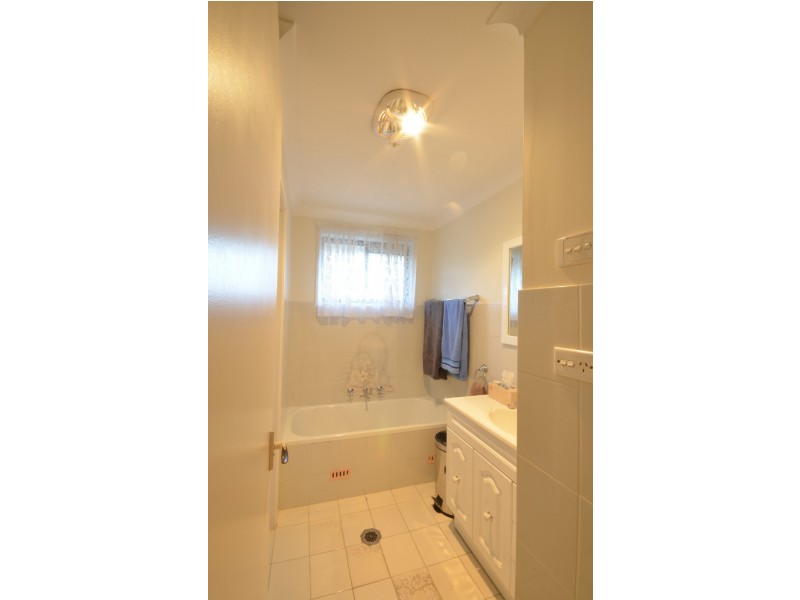 14 Oulton Street, Prospect NSW 2148