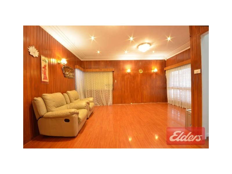 33 Bungaree Road, Toongabbie NSW 2146