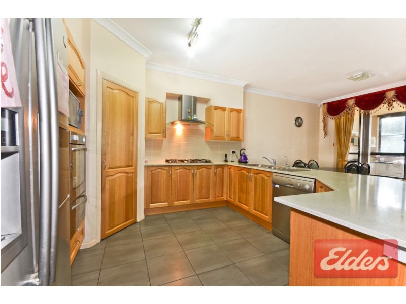 33 Rowley Street, Pendle Hill NSW 2145