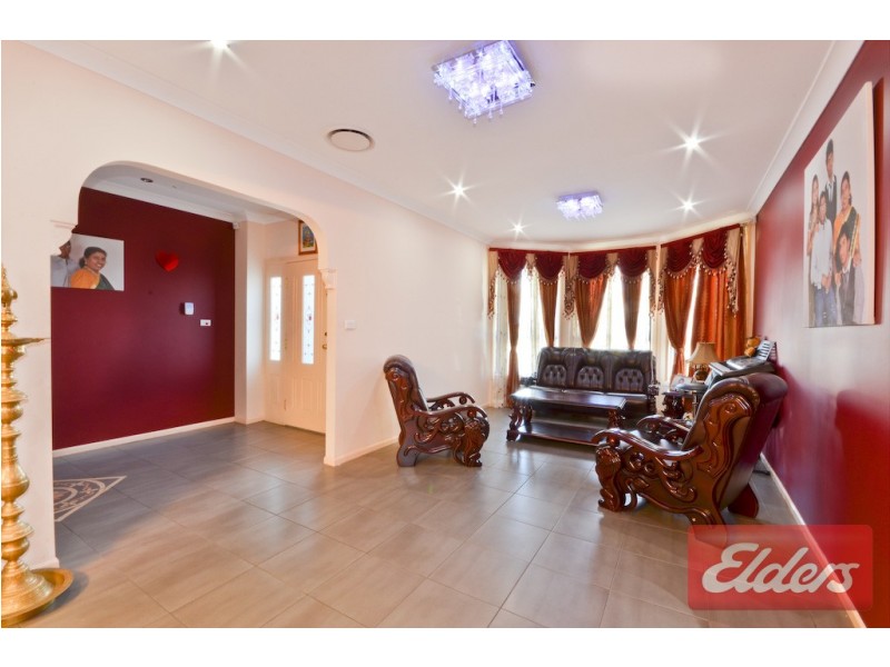 33 Rowley Street, Pendle Hill NSW 2145