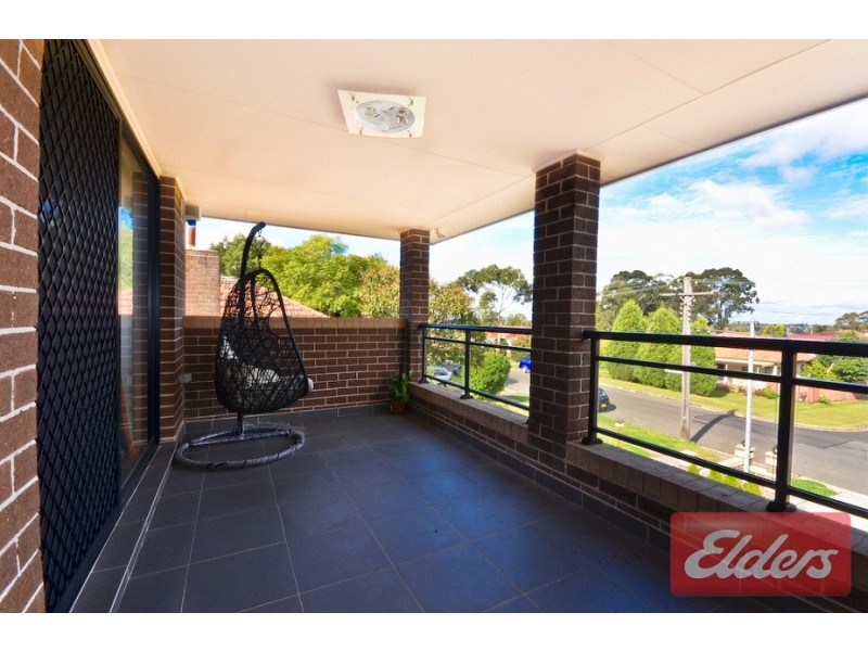 33 Rowley Street, Pendle Hill NSW 2145