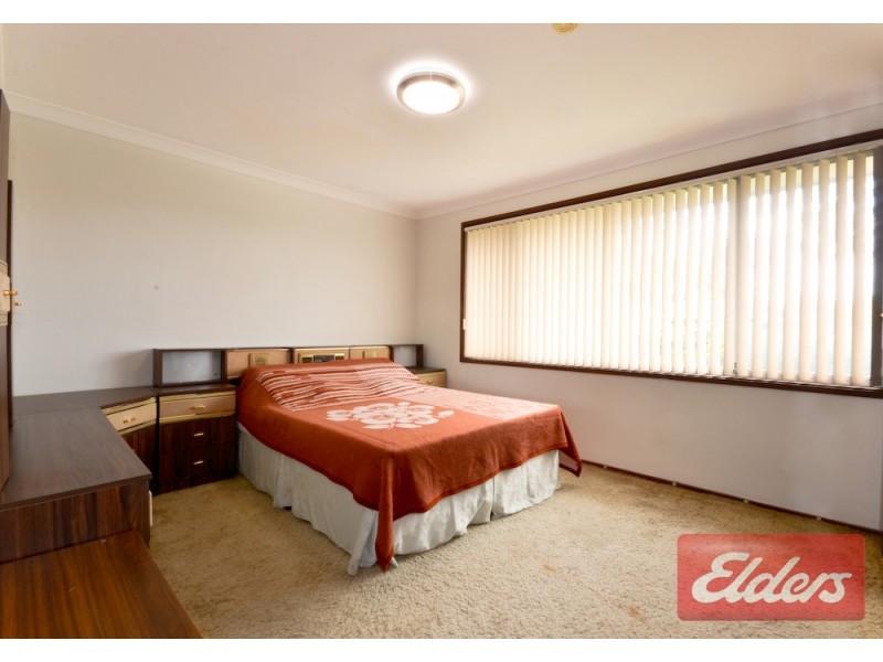 42 Greenmeadows Crescent, Toongabbie NSW 2146