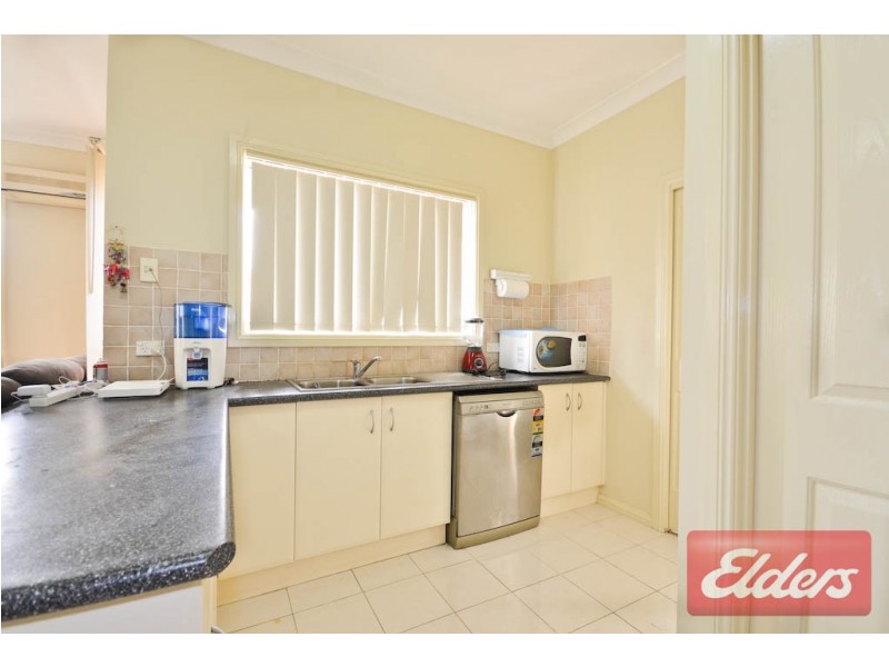 1/75 Girraween Road, Girraween NSW 2145