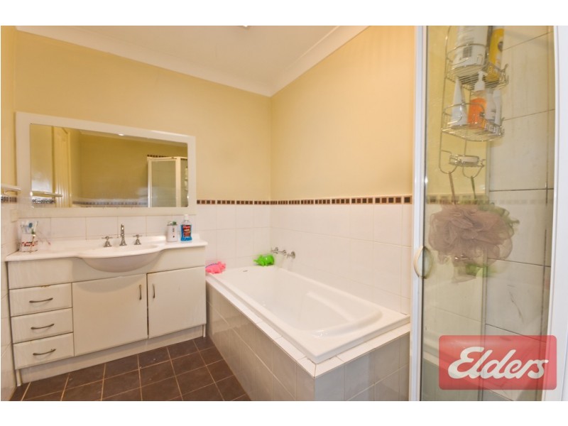 1/75 Girraween Road, Girraween NSW 2145