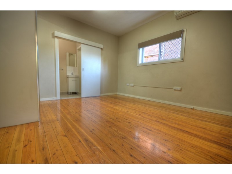 4/109-111 Pendle Way, Pendle Hill NSW 2145