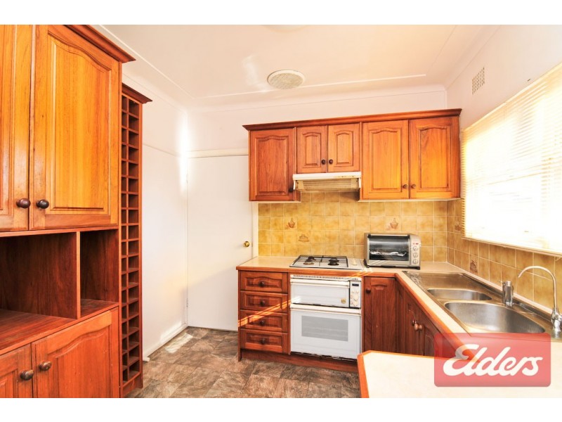 39 Scott Street, Toongabbie NSW 2146