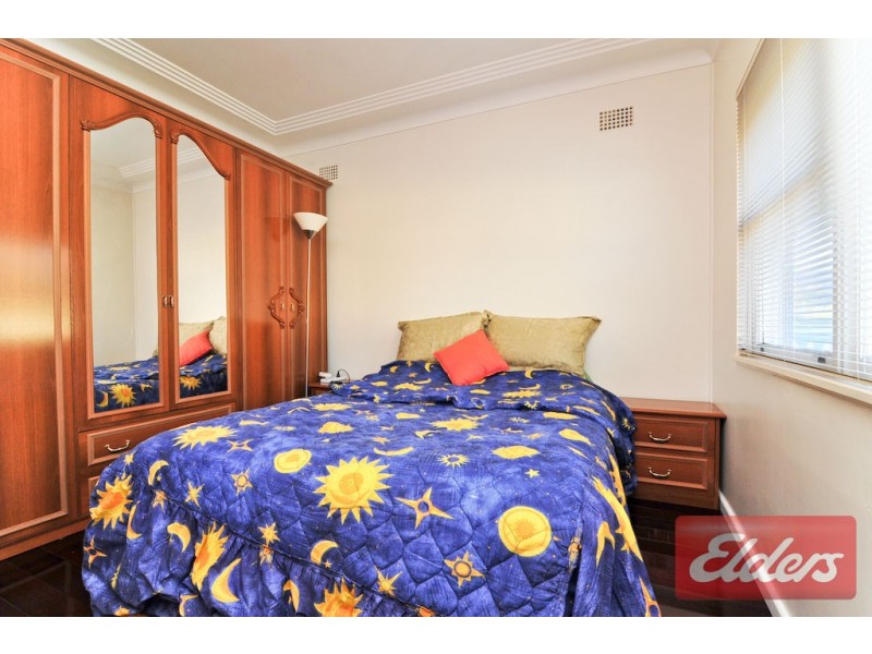 39 Scott Street, Toongabbie NSW 2146