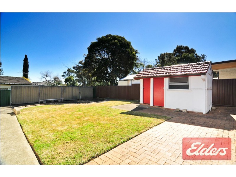 39 Scott Street, Toongabbie NSW 2146
