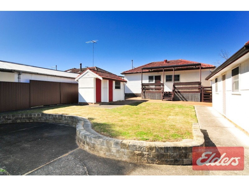 39 Scott Street, Toongabbie NSW 2146