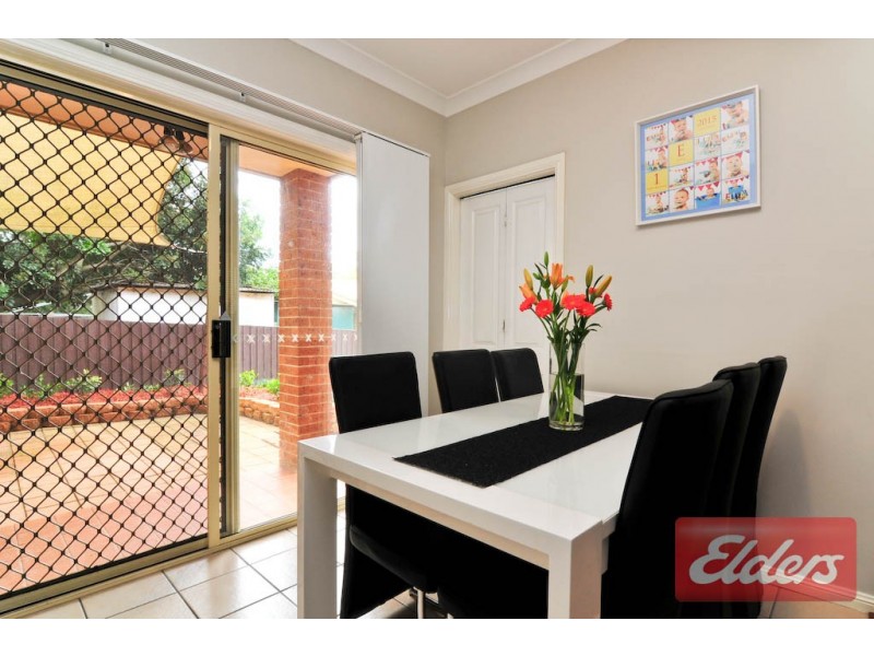 2/92 Metella Road, Toongabbie NSW 2146