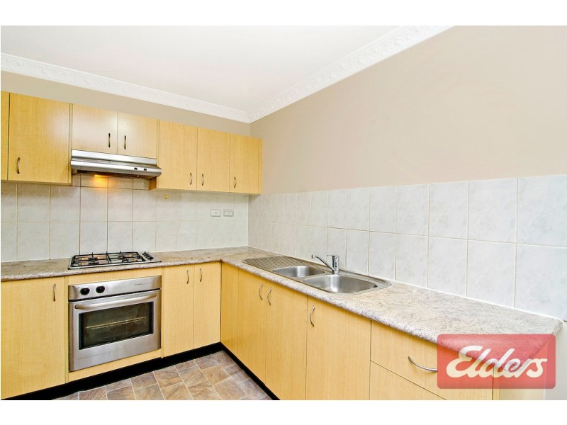 4/19 Girraween Road, Girraween NSW 2145