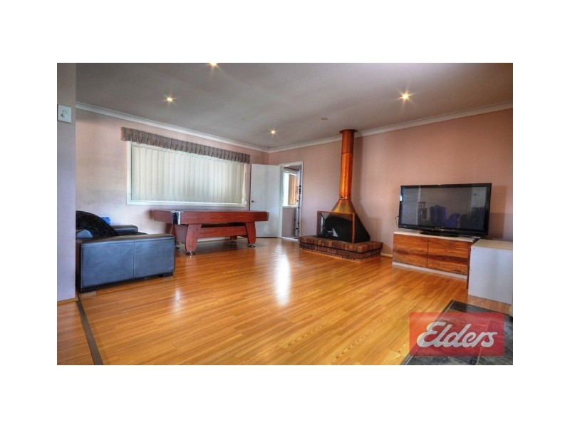 11 Scott Street, Toongabbie NSW 2146