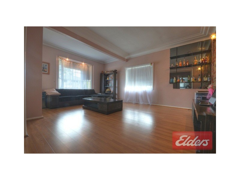 11 Scott Street, Toongabbie NSW 2146