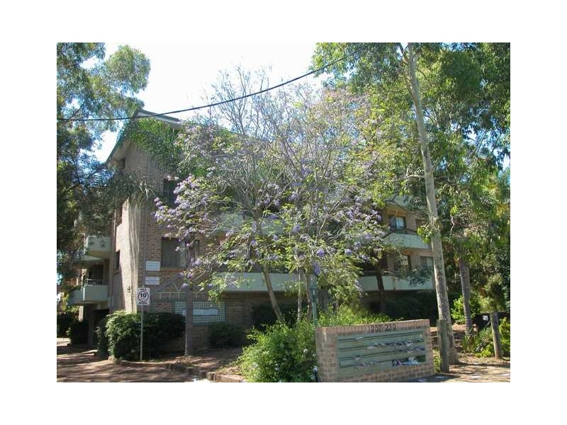 3/237 Targo Road, Toongabbie NSW 2146