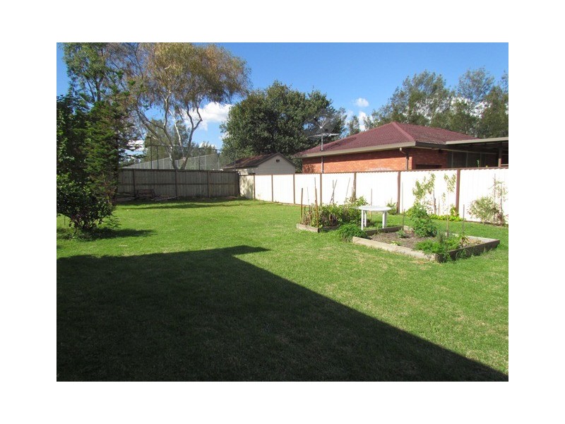 19a Portia Road, Toongabbie NSW 2146