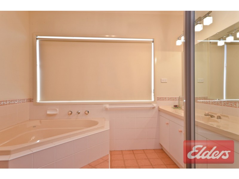 24 Ballandella Road, Toongabbie NSW 2146