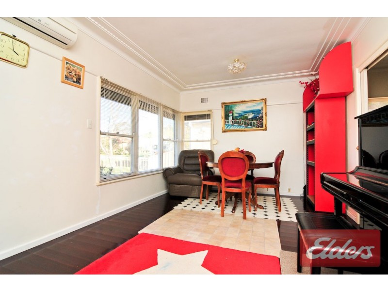 39 Scott Street, Toongabbie NSW 2146