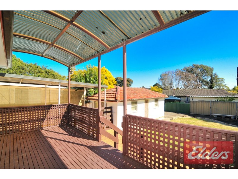 39 Scott Street, Toongabbie NSW 2146