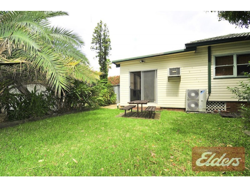 15 Denver Place, Toongabbie NSW 2146