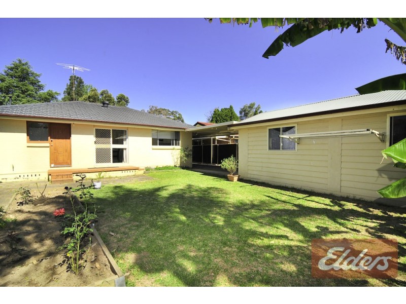 38 Vianney Crescent, Toongabbie NSW 2146