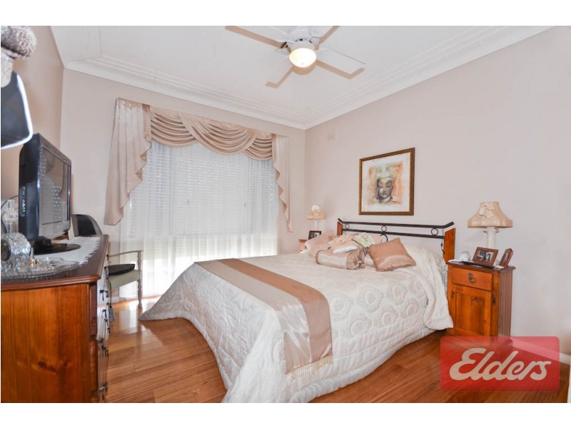 33 Hazel Street, Girraween NSW 2145