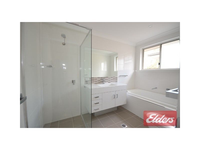 5a Valeria Street, Toongabbie NSW 2146