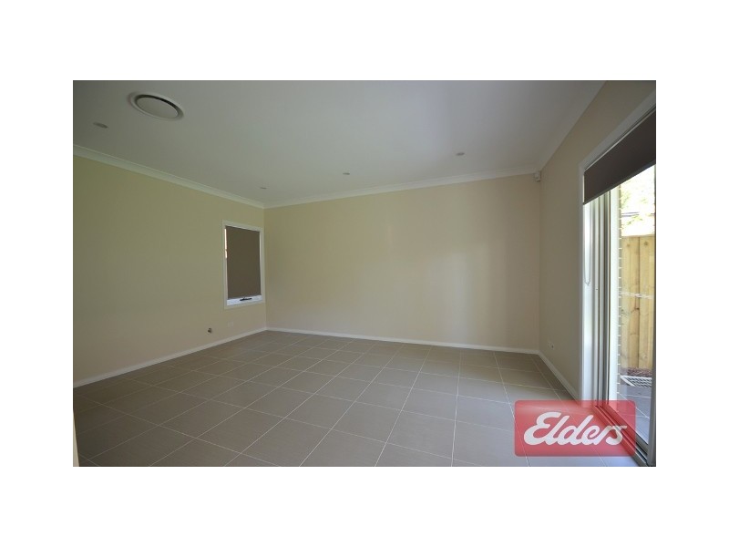 5a Valeria Street, Toongabbie NSW 2146