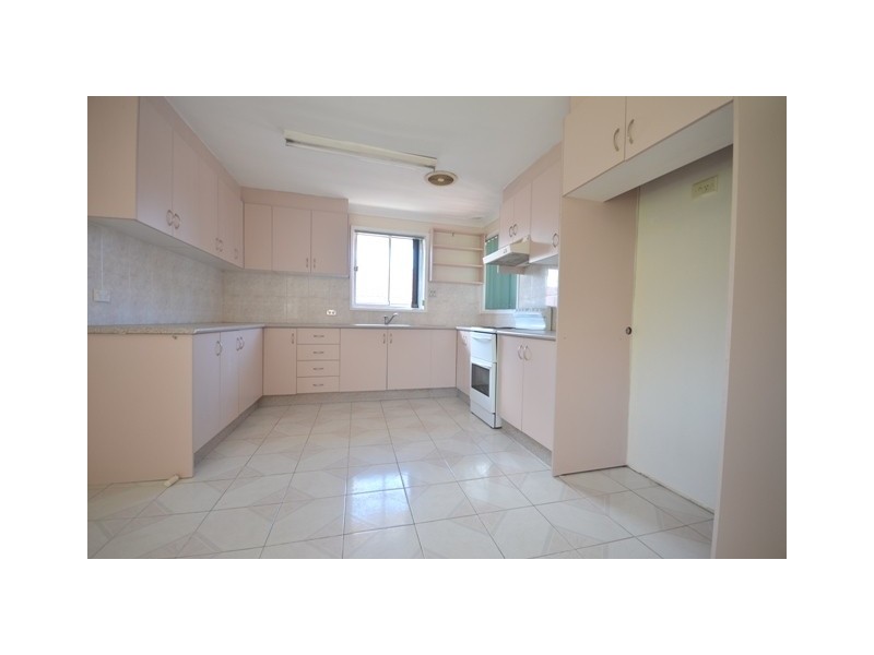 6 Boston Place, Toongabbie NSW 2146