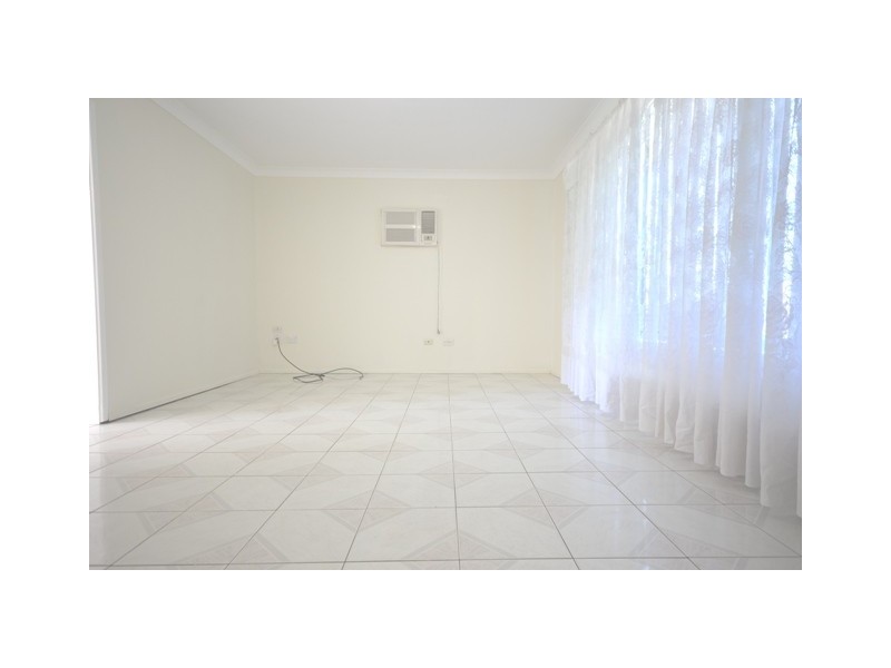 6 Boston Place, Toongabbie NSW 2146