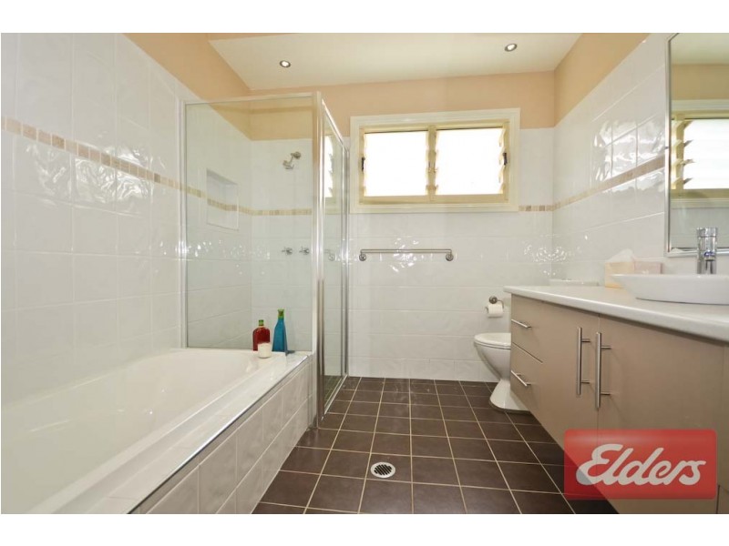 25 Bulli Road, Toongabbie NSW 2146