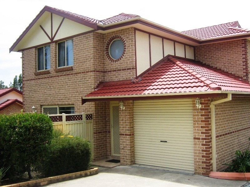 1/185 Targo Road, Girraween NSW 2145