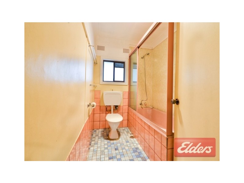 8 Cosimo Street, Toongabbie NSW 2146