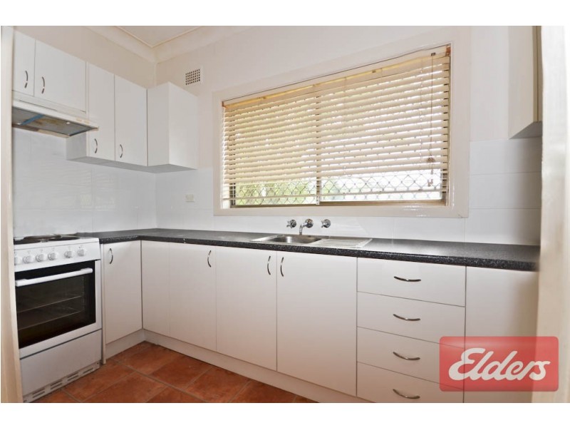 12 Ivy Street, Toongabbie NSW 2146