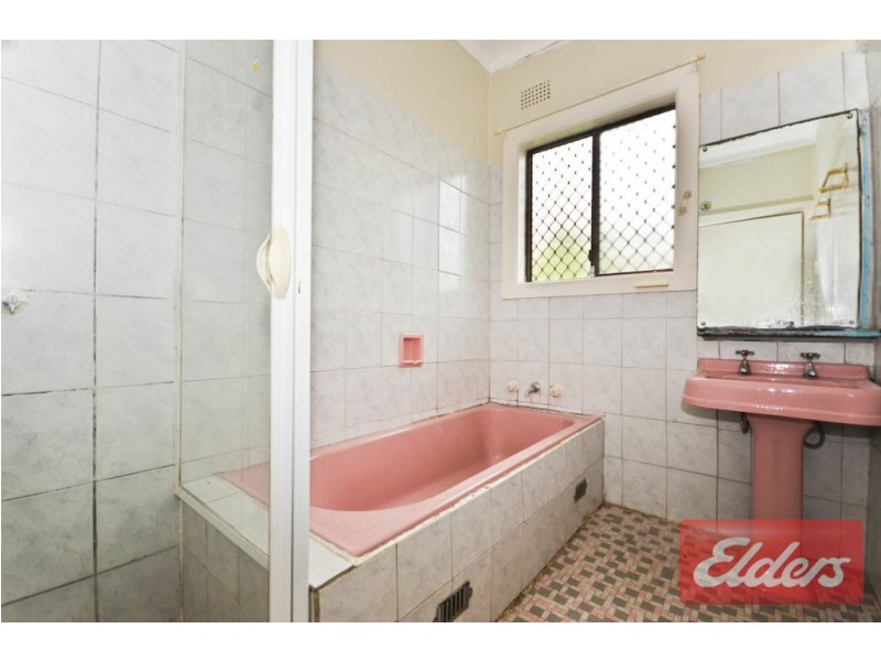 12 Ivy Street, Toongabbie NSW 2146