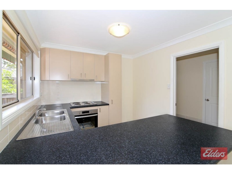 2/26 Girraween Road, Girraween NSW 2145