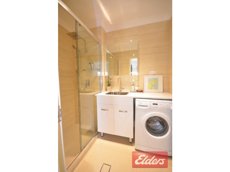 8/139 Targo Road, Girraween NSW 2145