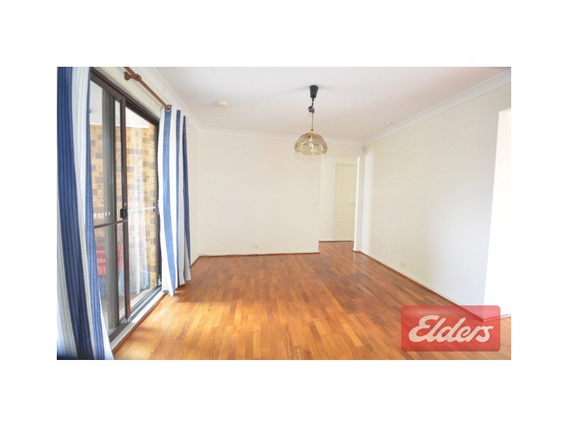 4 Austin Woodbury Place, Toongabbie NSW 2146