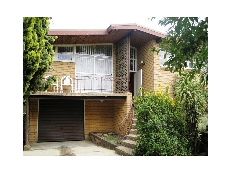 16 Station Road, Toongabbie NSW 2146