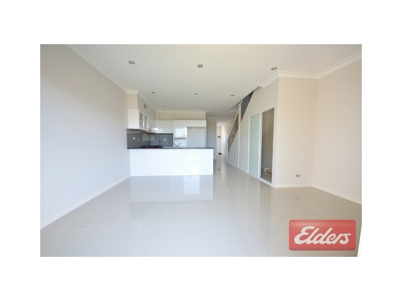 4/25 Tungarra Road, Girraween NSW 2145