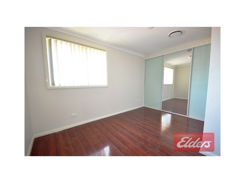 4/25 Tungarra Road, Girraween NSW 2145