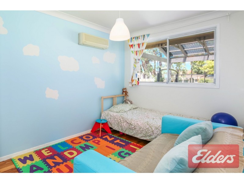8 Raphael Place, Old Toongabbie NSW 2146