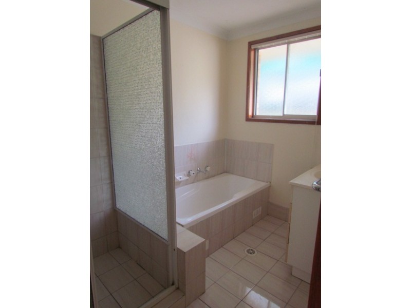 2 Linden Street, Toongabbie NSW 2146