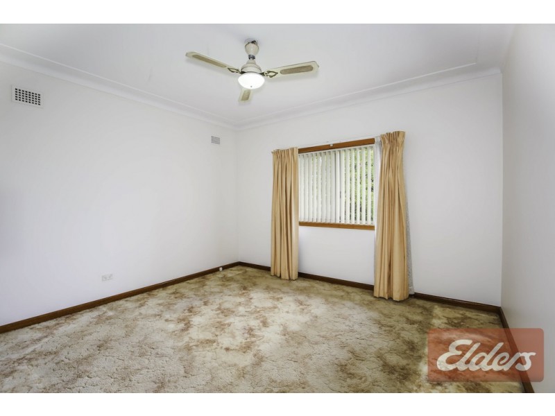 4 Mimosa Avenue, Toongabbie NSW 2146