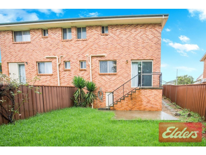 27a Valparaiso Avenue, Toongabbie NSW 2146