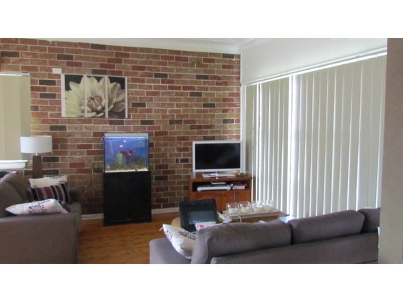 8 Wentworth Avenue, Toongabbie NSW 2146