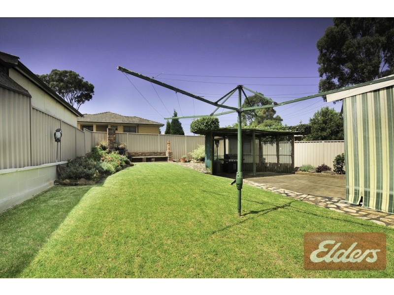 10 Vancouver Avenue, Toongabbie NSW 2146