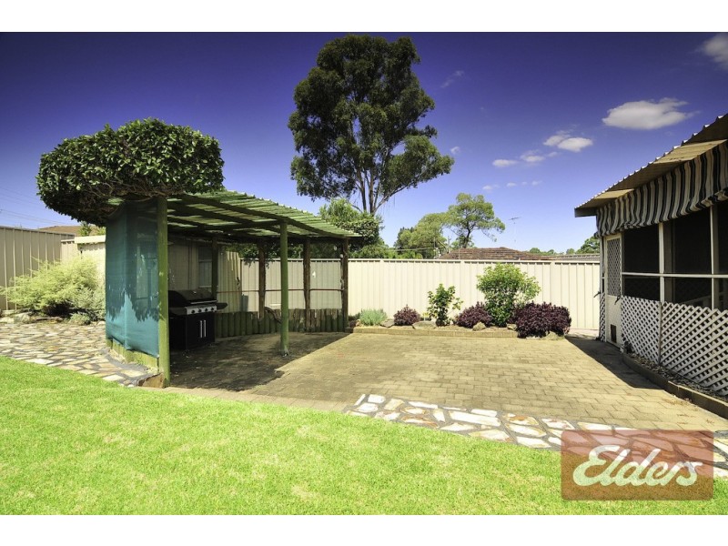 10 Vancouver Avenue, Toongabbie NSW 2146