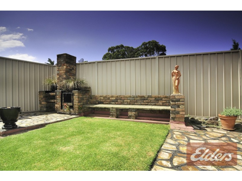 10 Vancouver Avenue, Toongabbie NSW 2146