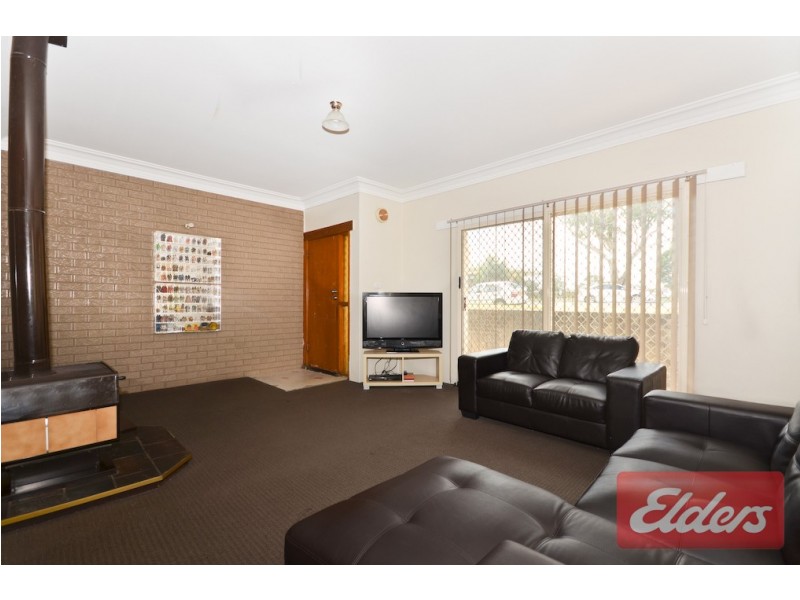 152 Binalong Road, Toongabbie NSW 2146