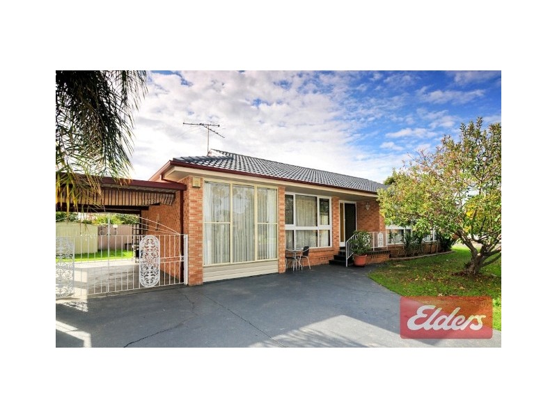 7 Greenmeadows Crescent, Toongabbie NSW 2146